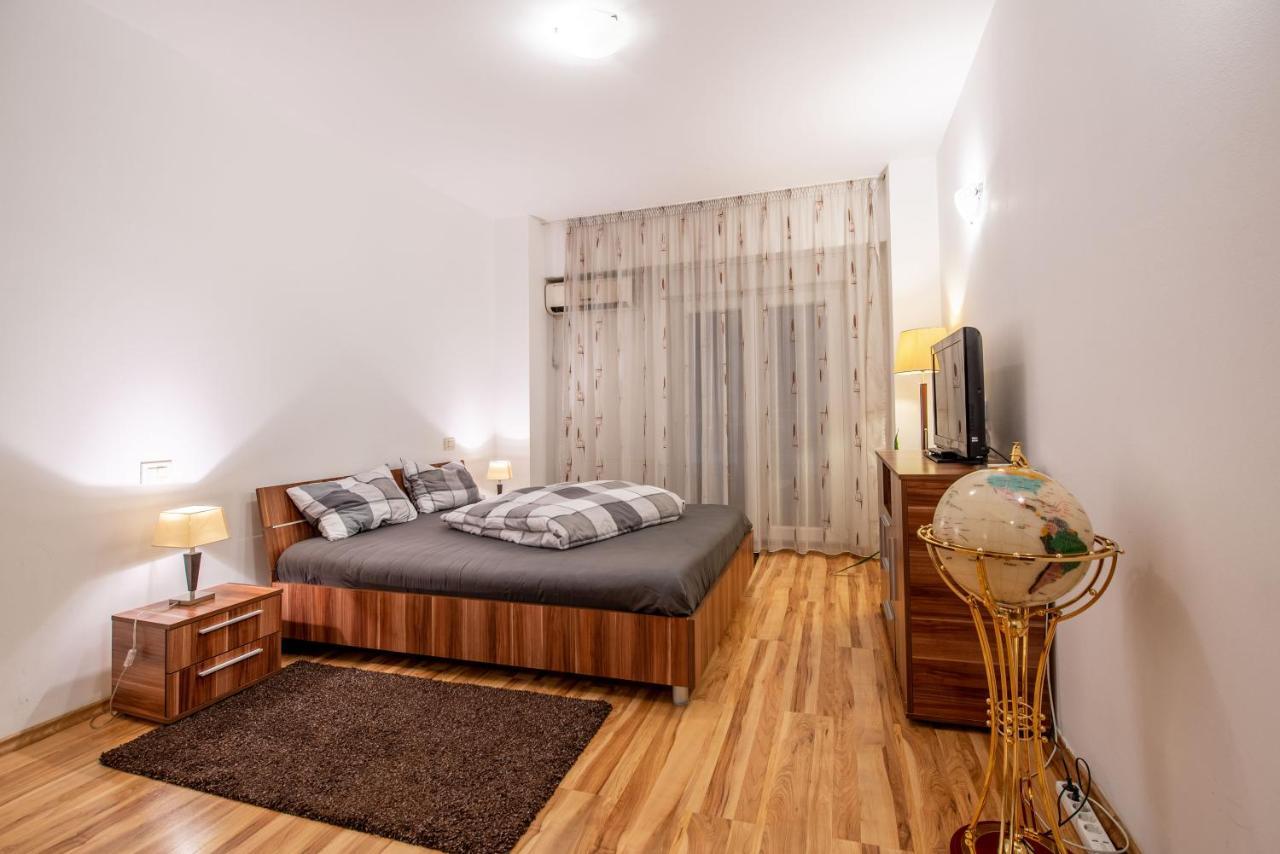 Luxury Two Room Apartment In The Heart Of Bucharest ブカレスト エクステリア 写真
